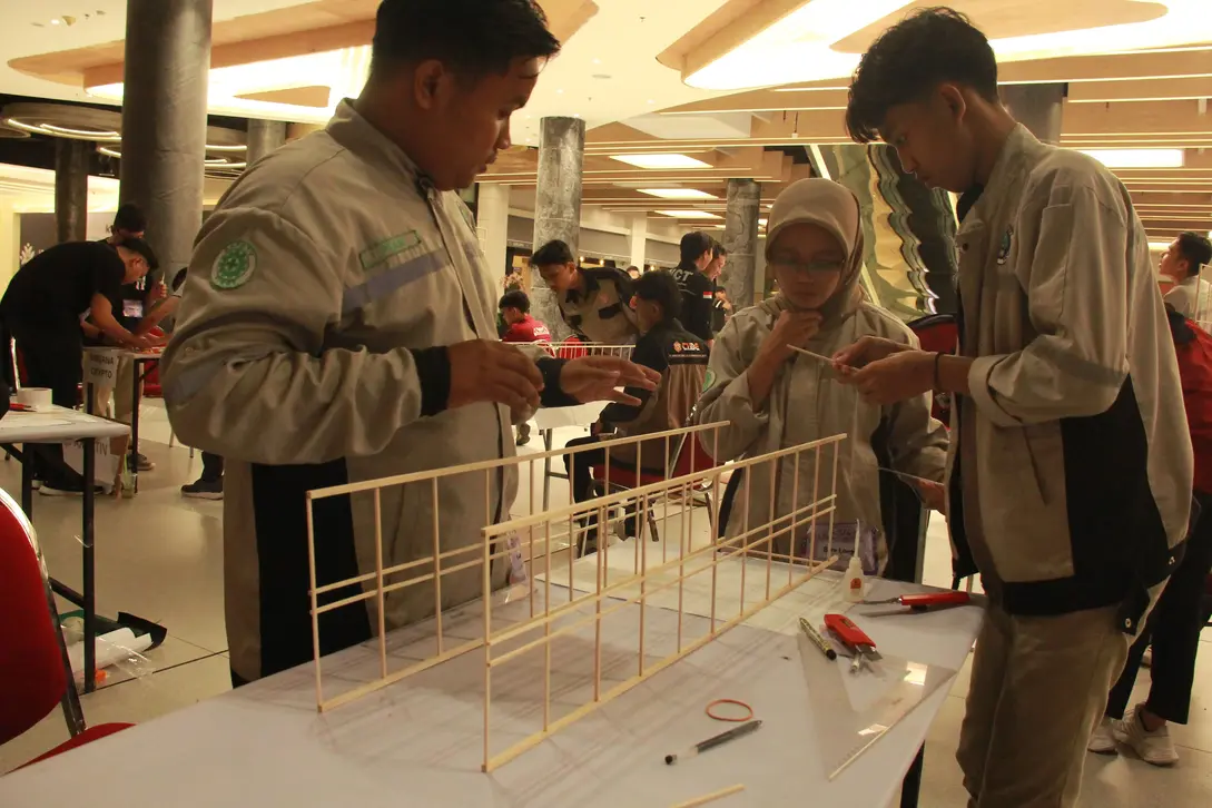 Earthquake Resistant Design Competition